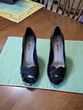 Life Stride Black Patent Peep-Toe Heels